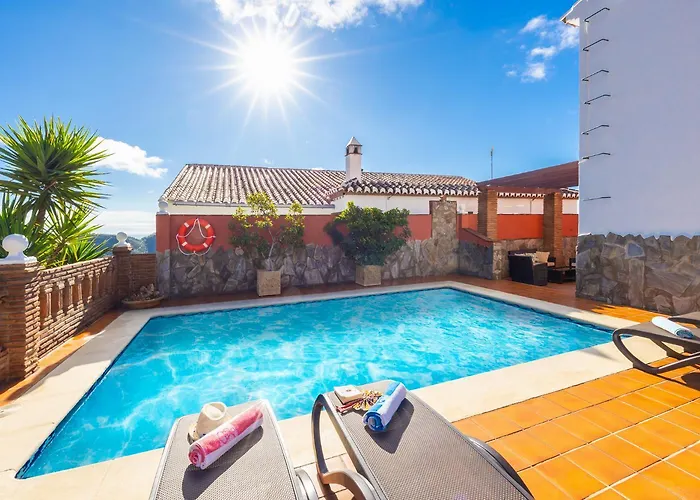 Alvarez Villa *